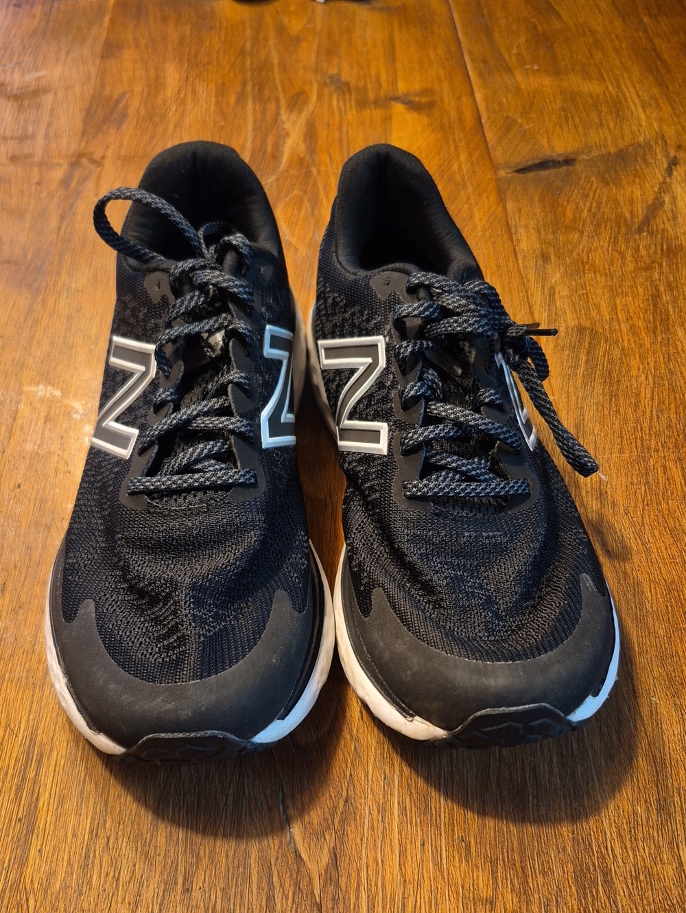 New Balance Black and White Womans Running Sneakers